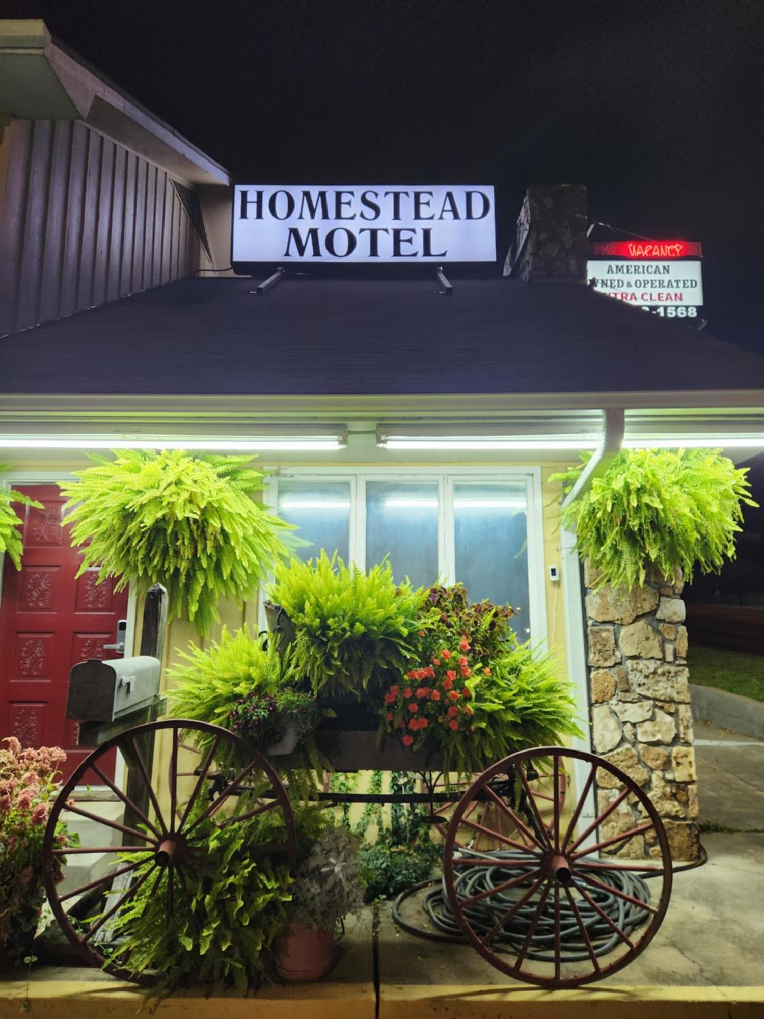 Homestead Motel Branson Exterior photo